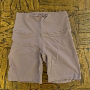 Aritzia TNA 7in biker short